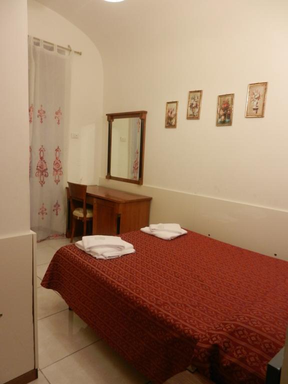 Hostel Pink Floyd โรม ภายนอก รูปภาพ