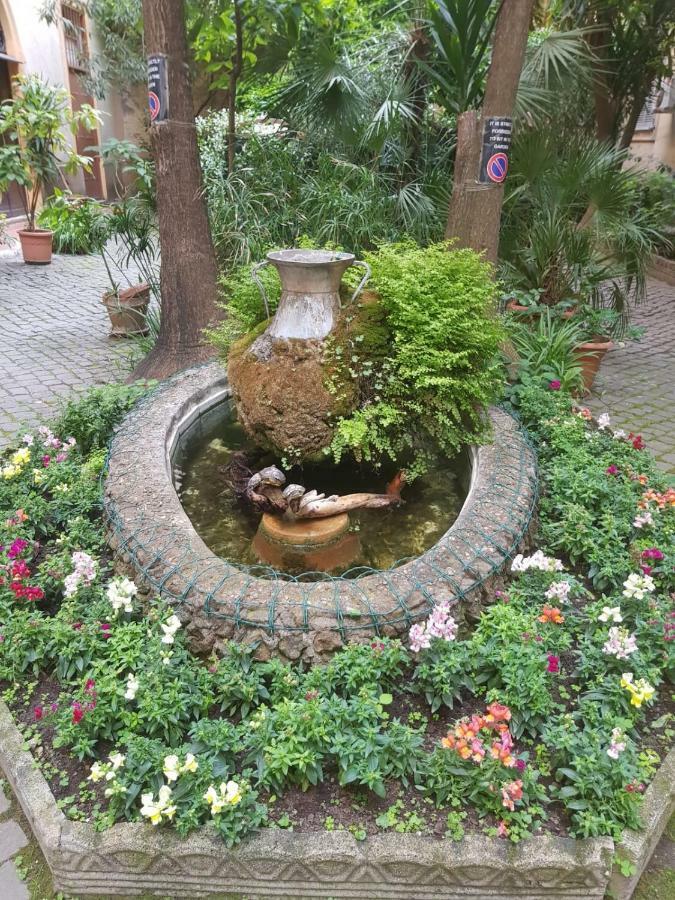 Hostel Pink Floyd โรม ภายนอก รูปภาพ